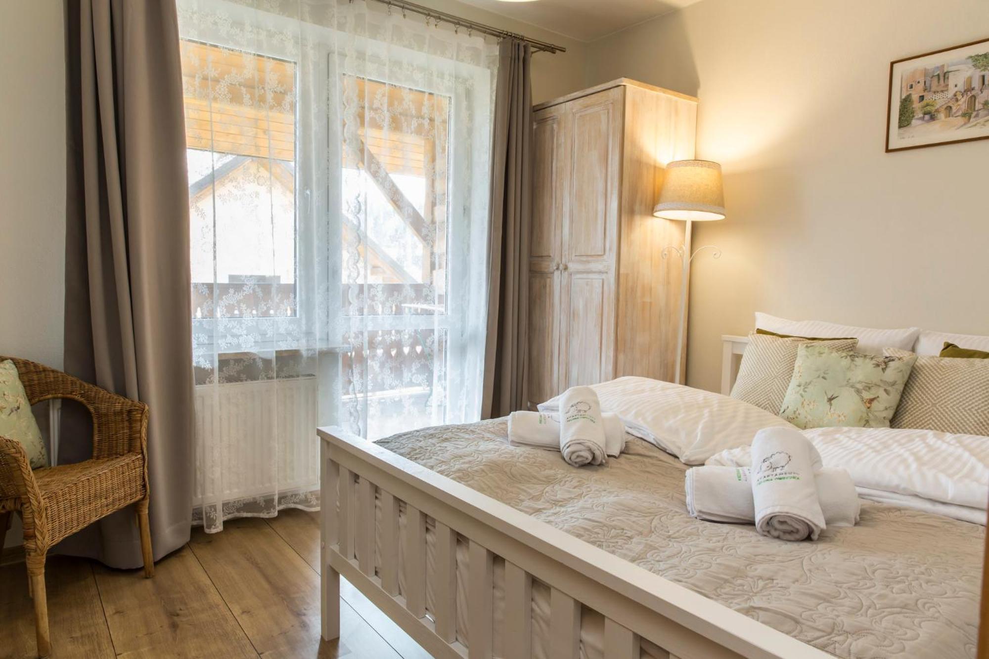 Apartamenty Zielona Owieczka Niedzica Zamek Exteriör bild